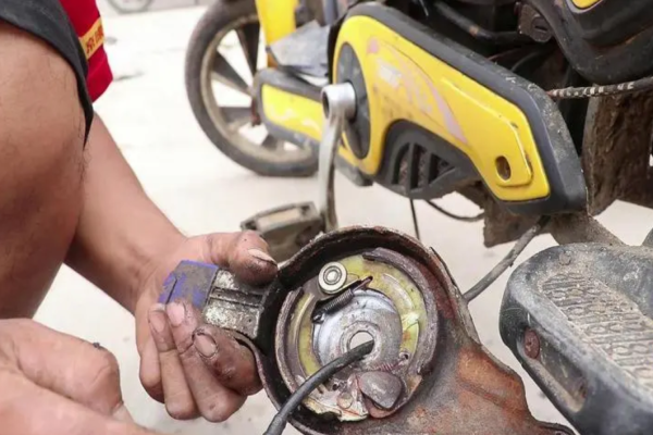 淮南市电动车刹车故障